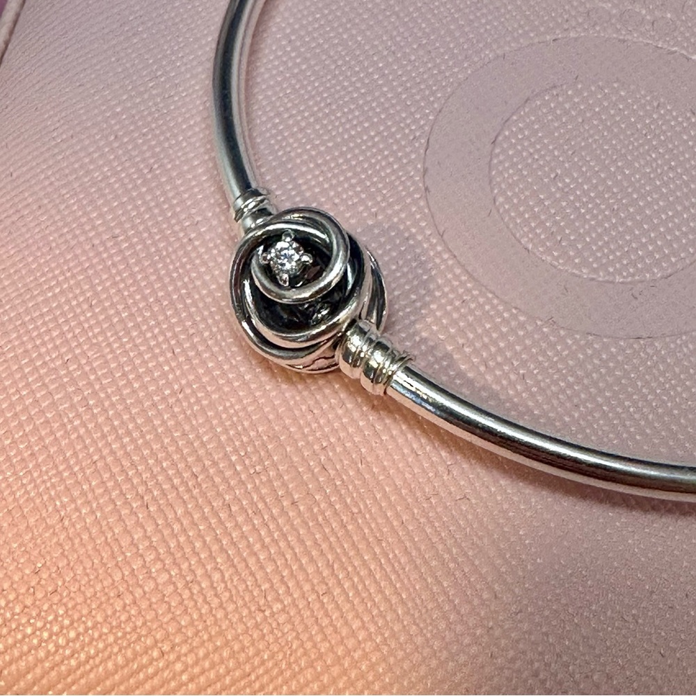 Brand New Pandora Bangle | 8.3'| includes BONUS Pink Travel Jewelry Box! - Picture 6 of 12